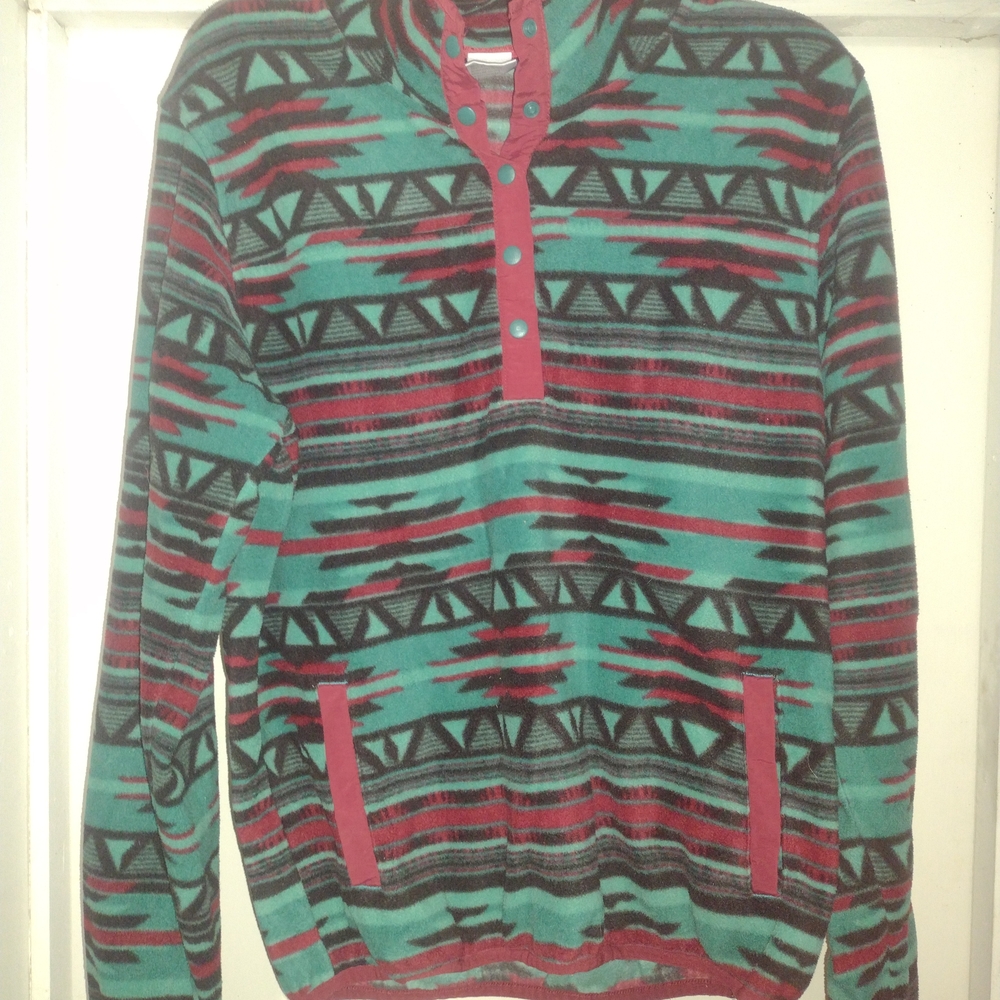 Cinch Maroon and Green Patterned Top